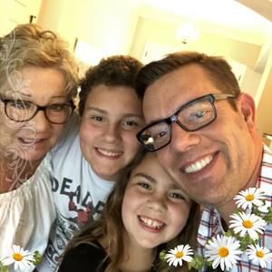 Meet your Posher, Cynthia